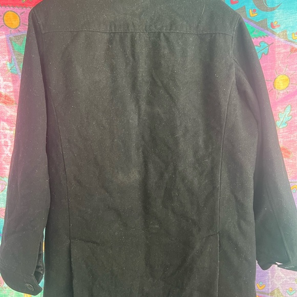 medium coat - Picture 4 of 4